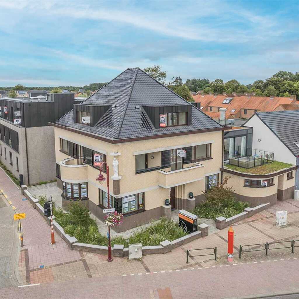 2.1 Appartement Te Koop In Westerlo Tongerlo Op Kerkplein 1 ...